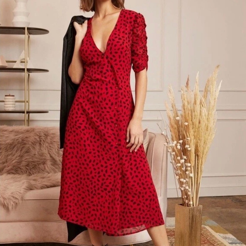 En Saison Bella Midi Dress V-Neck Ruched Sleeve Red Black Animal‎ Print S Glam